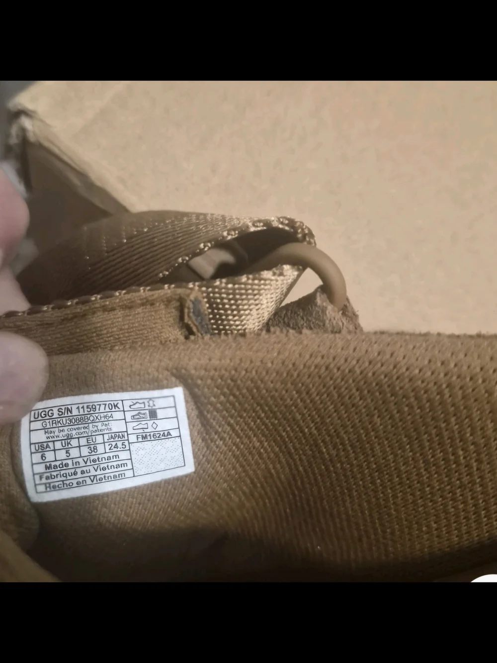 New Classic UGG Slip On CLOG **KIDS size 6 Or Womens Size 8 **